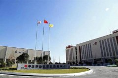 【貴州貴安雲數據】彈簧深夜福利影院器